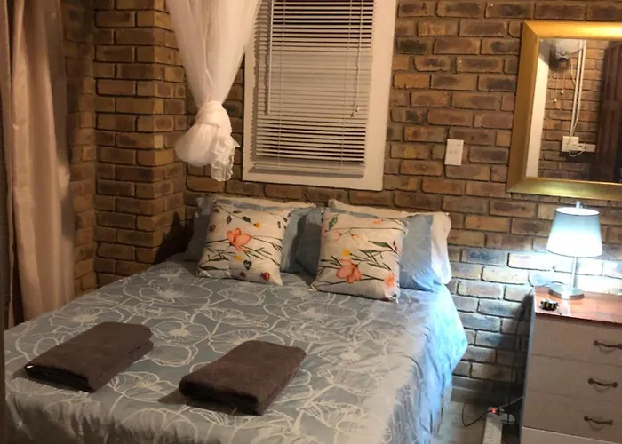 Mellivora Lodge